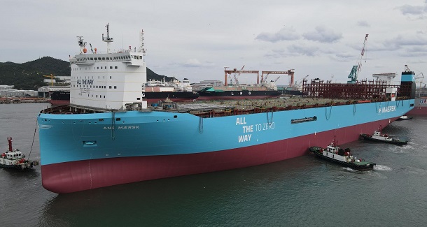 رونمایی بزرگترین کشتی کانتینری متانول سوز جهان